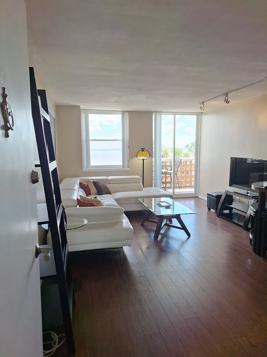 Building Photo - 4015 Bayshore Blvd #4A