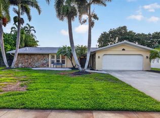 6390 Burning Tree Dr, Seminole, FL 33777
