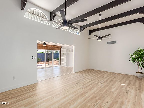 4th image of 10440 N 106TH Avenue