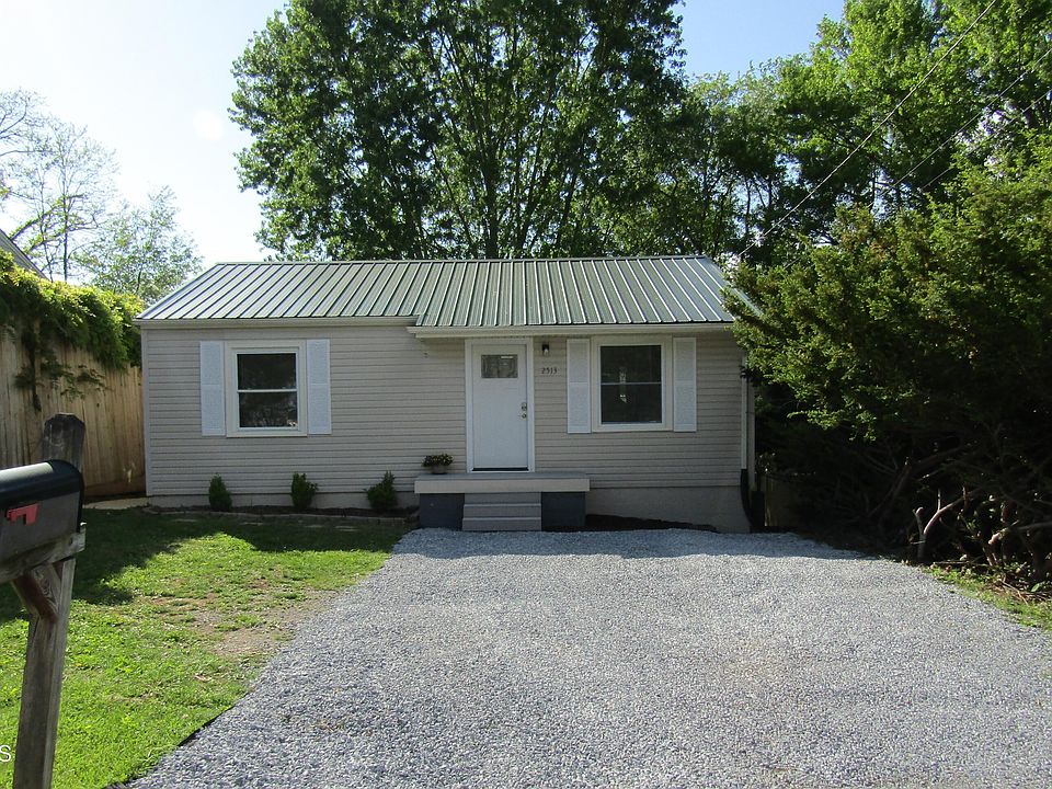 1st image of 2513 Louise St