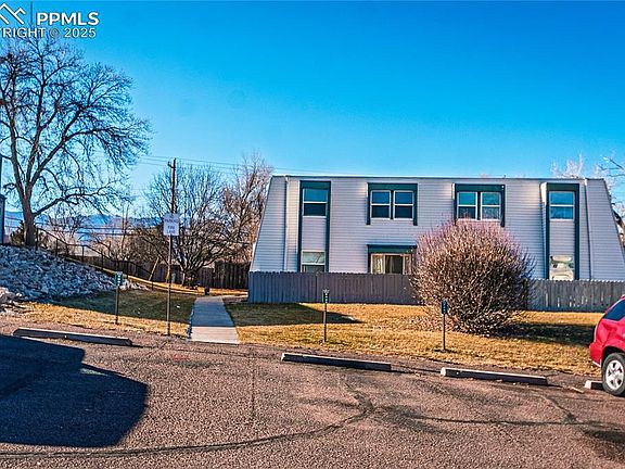 4th image of 2997 E Fountain Blvd