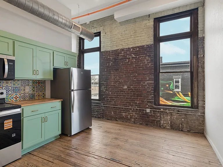 Brand new apartments in downtown Springfield! — Photo 80