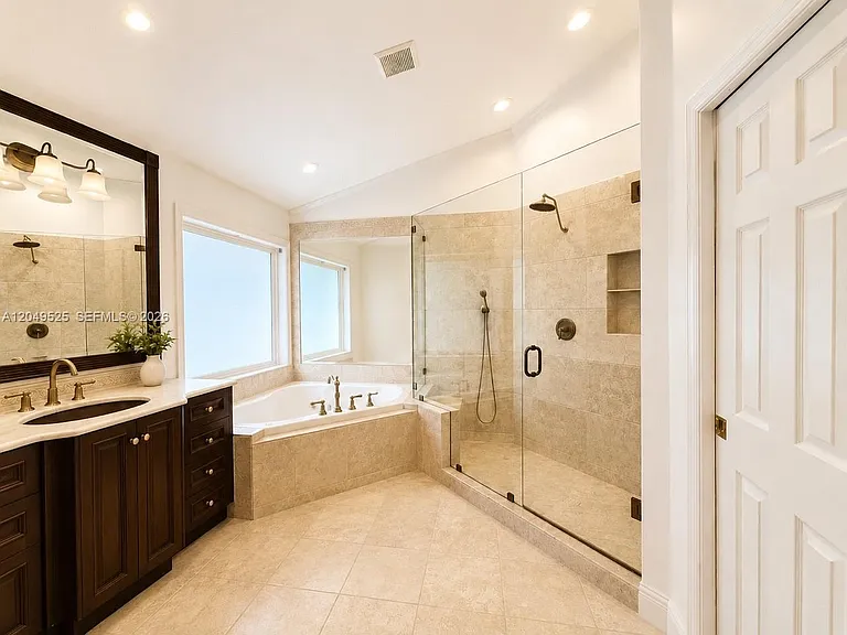 2616 Oakbrook Ct — Photo 11