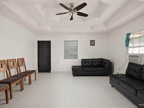 4th image of 8220 Cardinal Delta St