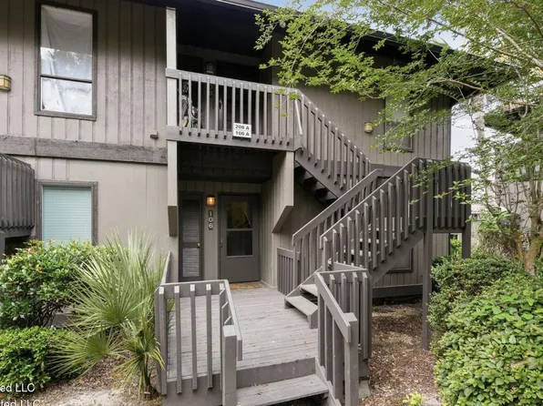106 Lanai Vlg, Diamondhead, MS 39525
