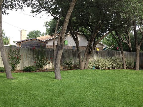 2nd image of 114 Parkview Dr