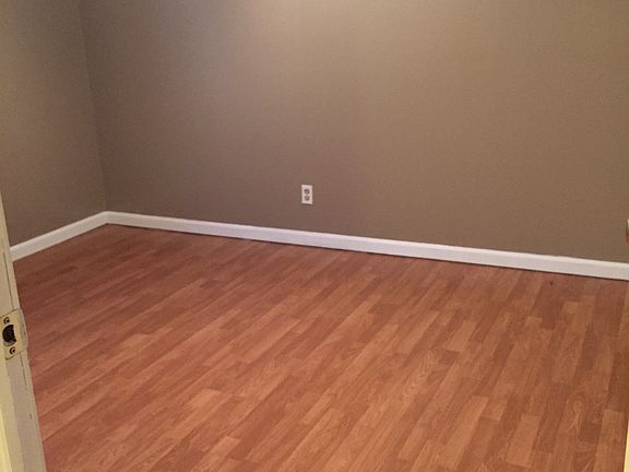 3rd image of 3007 Huckshold Dr