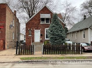 10537 S State St, Chicago, IL 60628