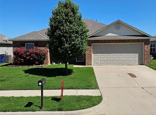 1840 Schooner Rd, El Reno, OK 73036