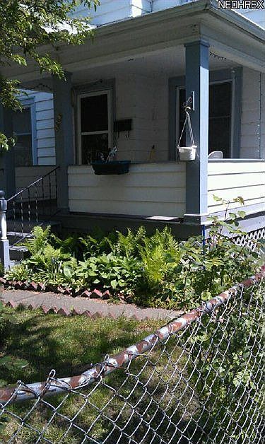 1st image of 1863 W 47th St