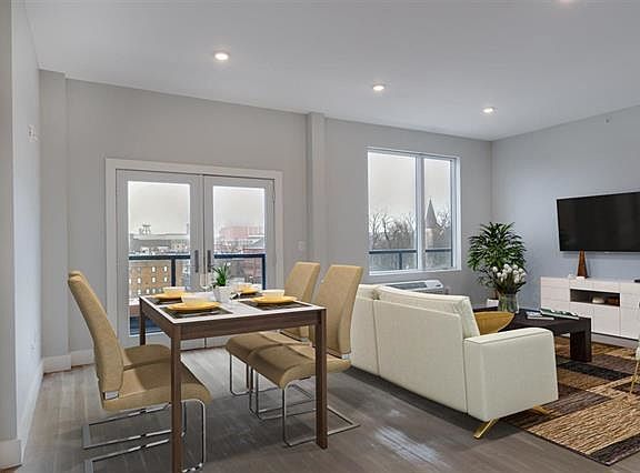 3rd image of 375 5th St Unit 502