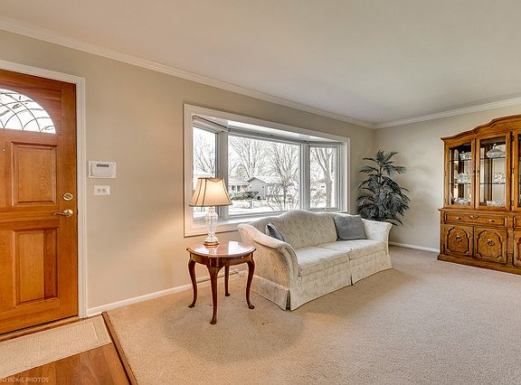 2nd image of 136 Elmwood Dr