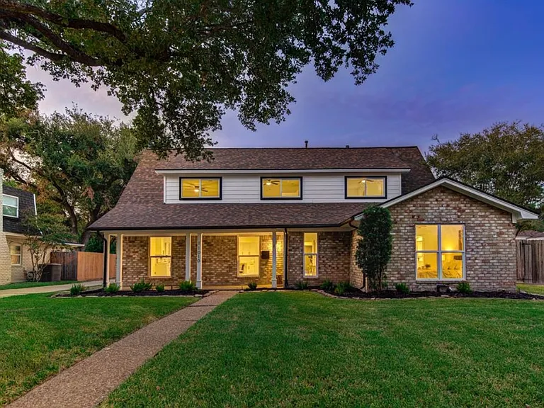 11010 Wickersham Ln — Photo 2