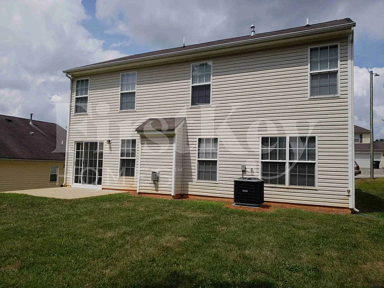 3760 Thornaby Cir — Photo 31