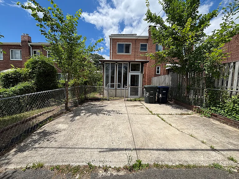 5027 Sargent Rd NE — Photo 24