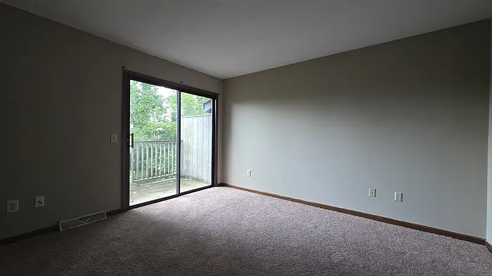 1507 Linden St #14 — Photo 4