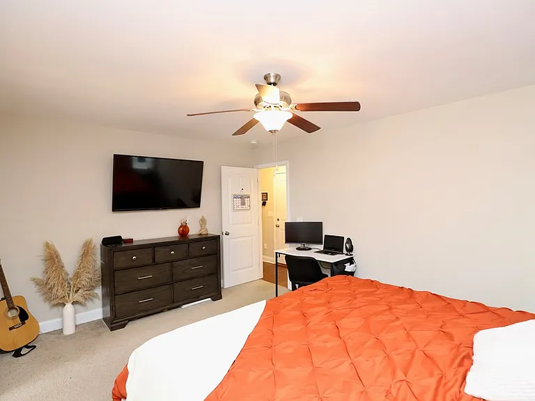 513 Waterlily Dr — Photo 30