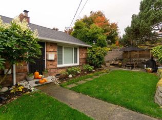 3715 SW Charlestown St, Seattle, WA 98126