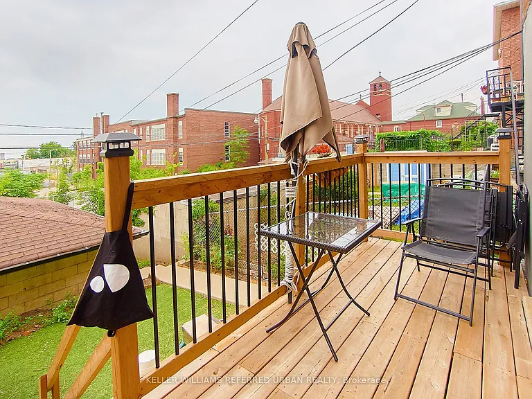 1353 Davenport Rd #1 — Photo 12