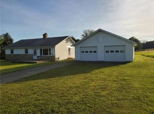 1822 Georgetown Rd, Harrisville, PA 16038
