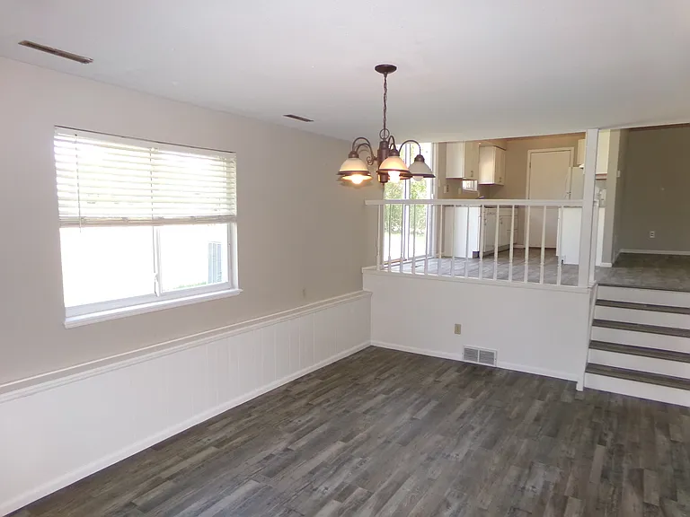 4 Woodbine Ct — Photo 16