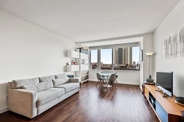 Rented by Industrie Residential | media 15
