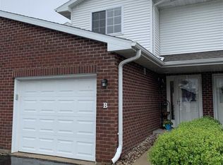 1913 Riverside Dr UNIT A, Suamico, WI 54313