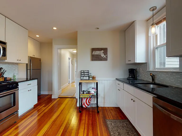 38 Vinton St #2 — Photo 7