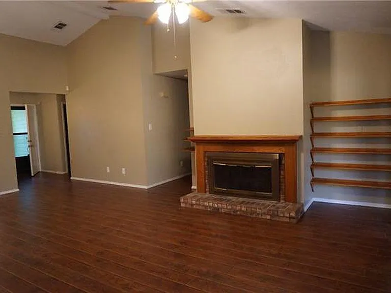4108 Driscoll Dr — Photo 3