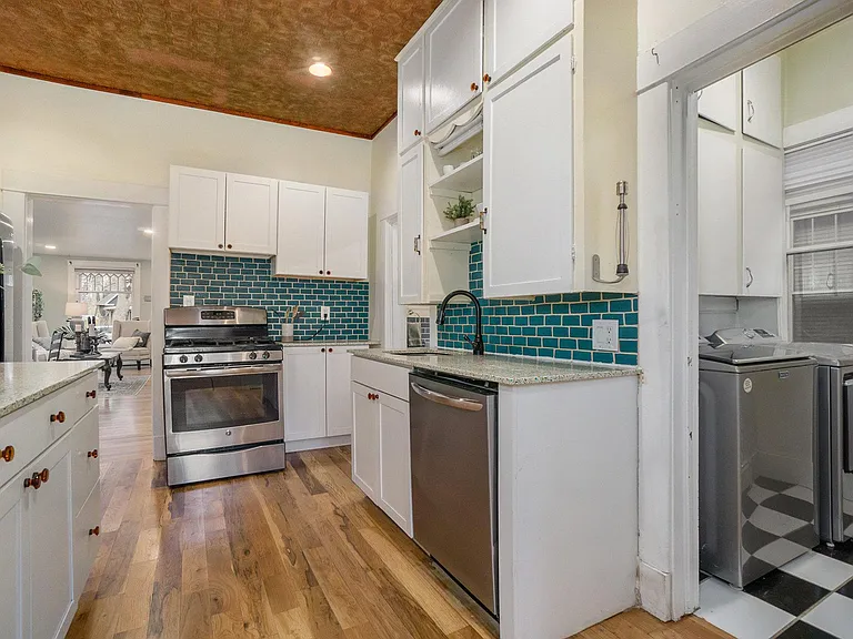 822 Laporte Ave — Photo 14