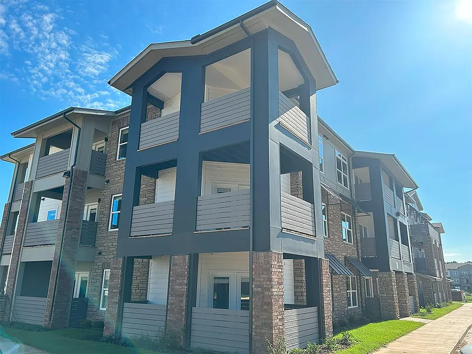 The Greens on Blossom Way Apartments