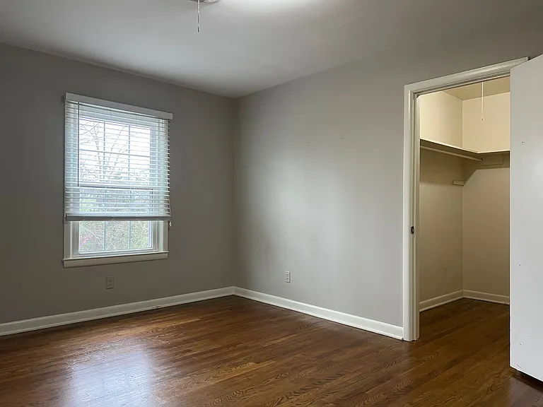 1720 Kavanaugh Blvd — Photo 11