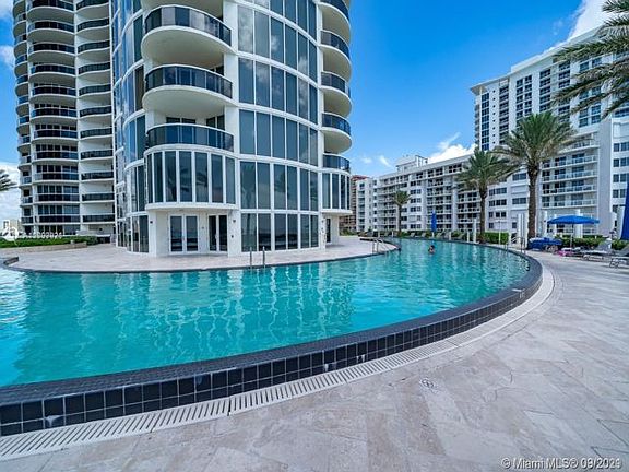 5th image of 17201 Collins Ave APT 3604