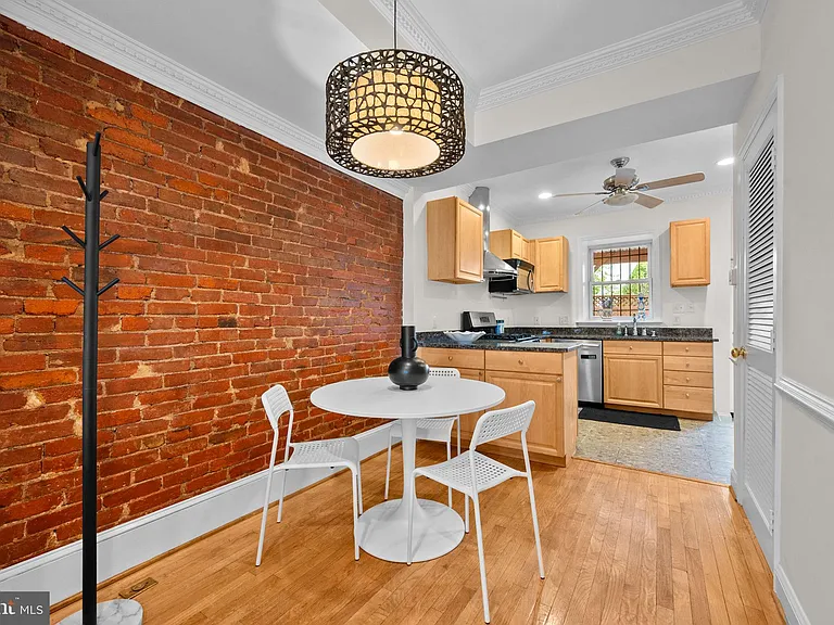 1010 W St NW — Photo 9