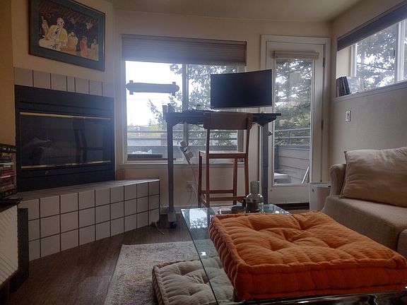 W24 Living Room with Fireplace