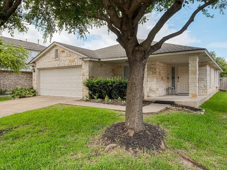 436 Grey Feather Ct — Photo 2