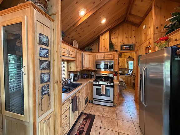 4th image of 3851 Vacation Village Dr #1