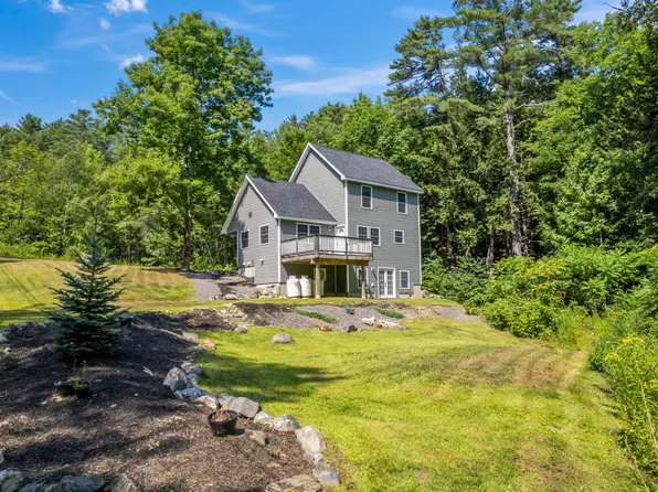 11 Petersville Lane, Gardiner, ME 04345