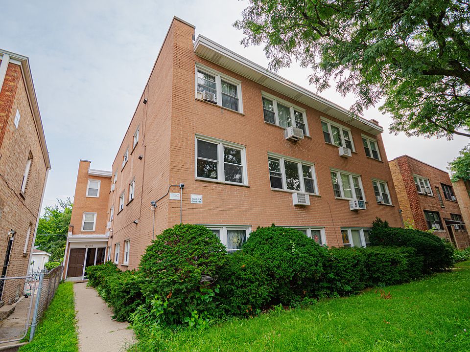 1st image of 2724 W Berwyn Ave APT 2B