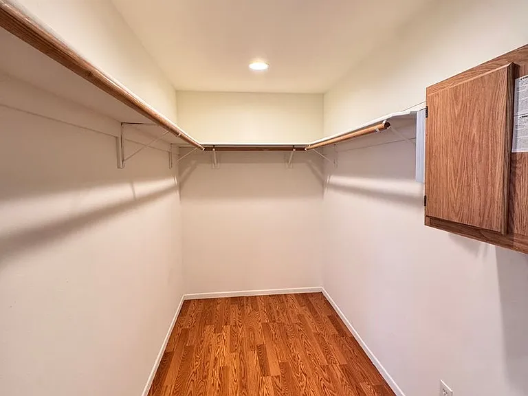 3190 Claremore Ave — Photo 5