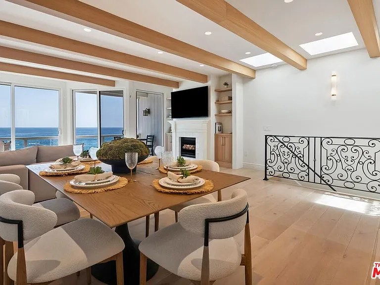 11874 Beach Club Way — Photo 8