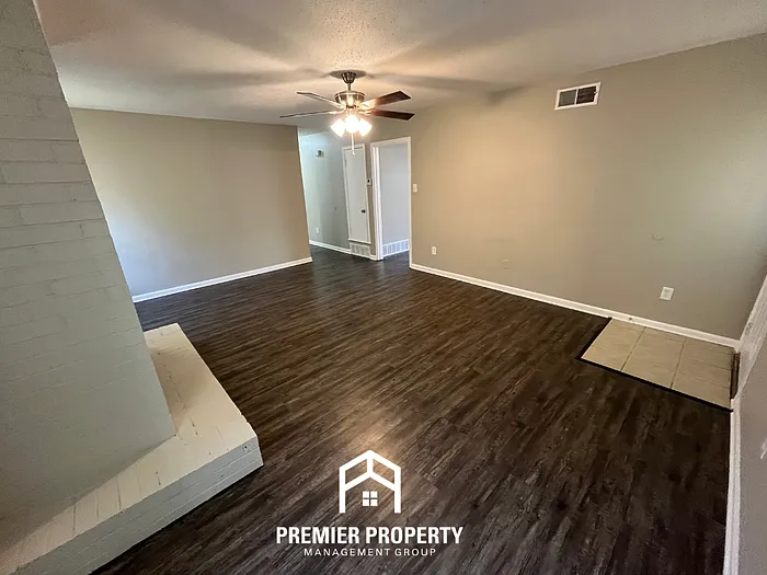 2986 Meadowfair Rd — Photo 7