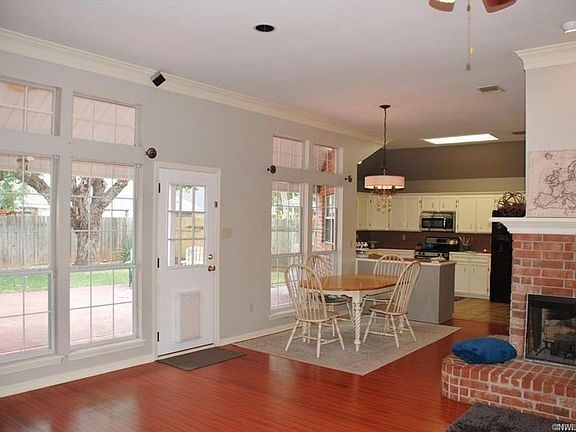 4th image of 2112 Middle Creek Blvd