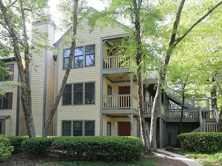 308 Hollyfax Cir — Photo 12