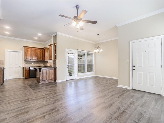 3rd image of 1630 San Miguel Dr