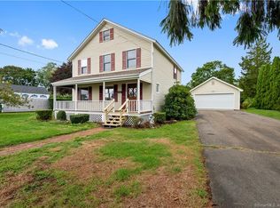 28 Smith Ave, Niantic, CT 06357