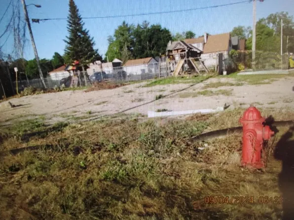 5629 North TEUTONIA AVENUE, Milwaukee, WI 53209