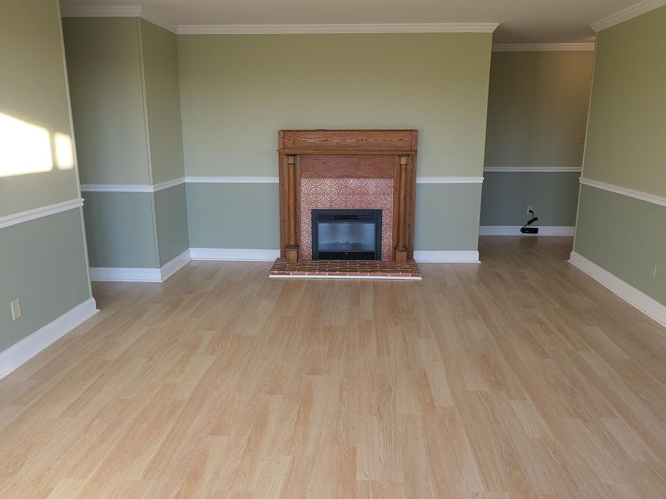 1st image of 4343 Lee Hwy APT 701