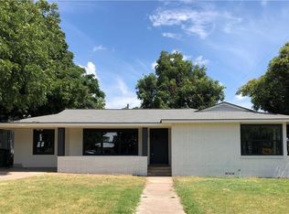 801 W Wrights Ave, Comanche, TX 76442