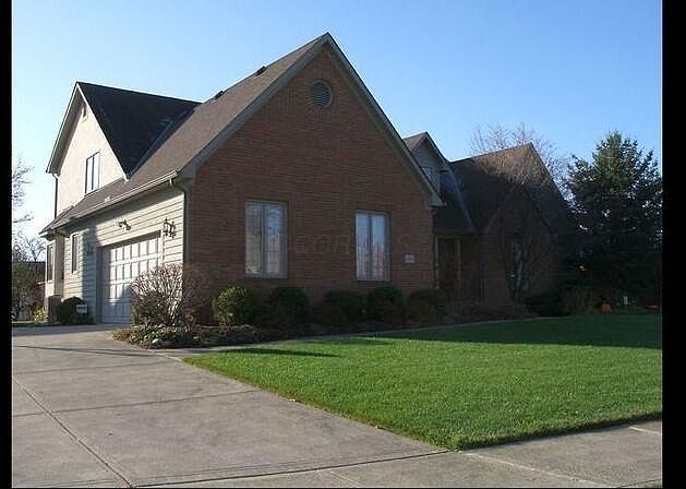 1st image of 490 Blue Heron Ct